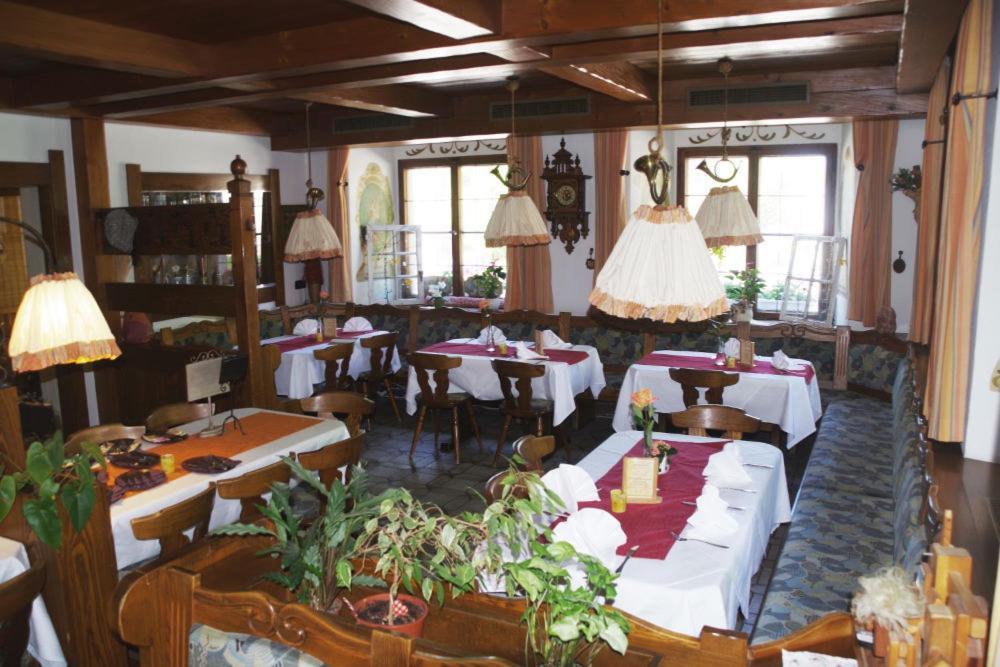 Hotel Gasthof Zur Post ولفغ المظهر الخارجي الصورة