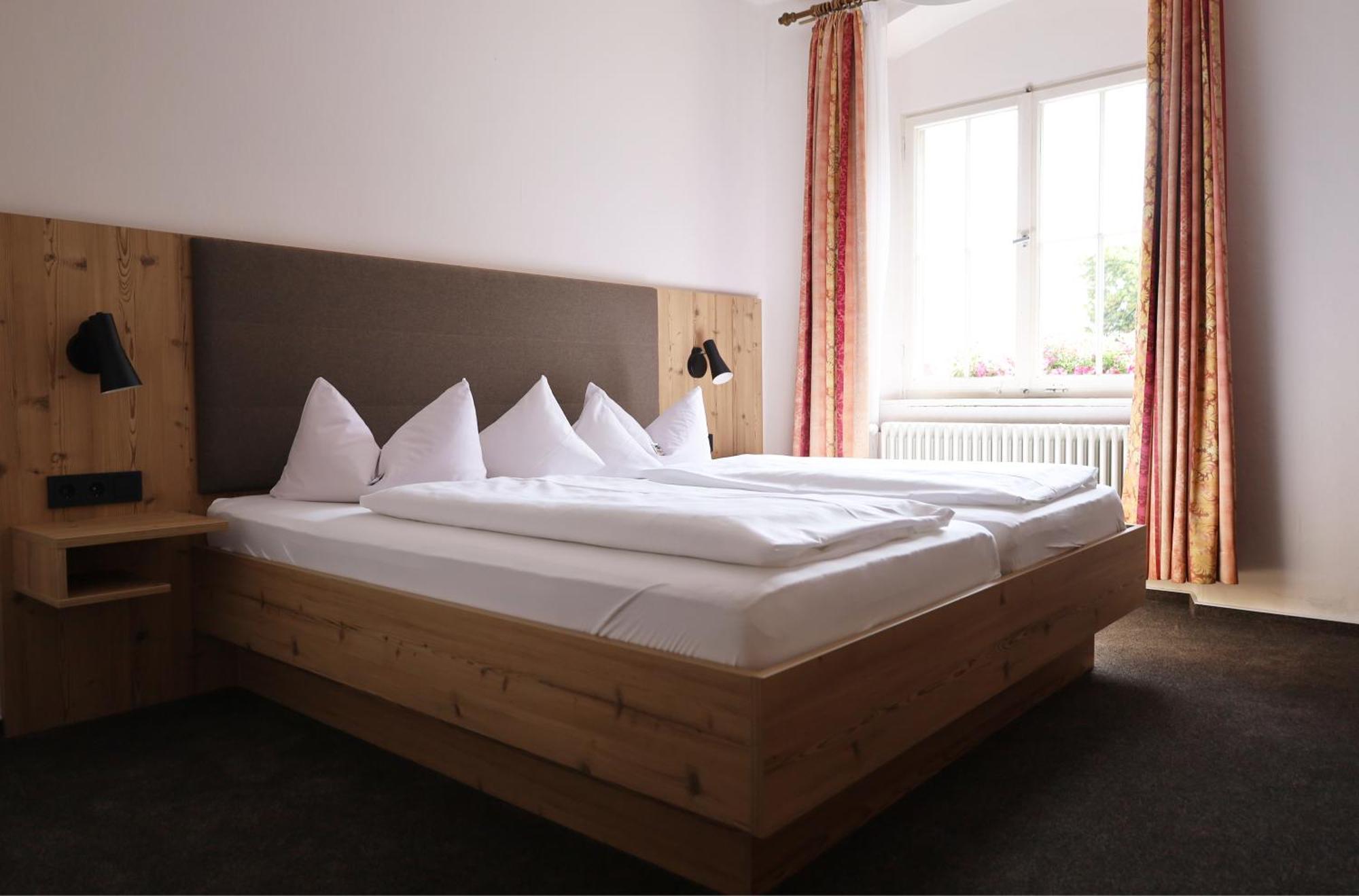Hotel Gasthof Zur Post ولفغ المظهر الخارجي الصورة