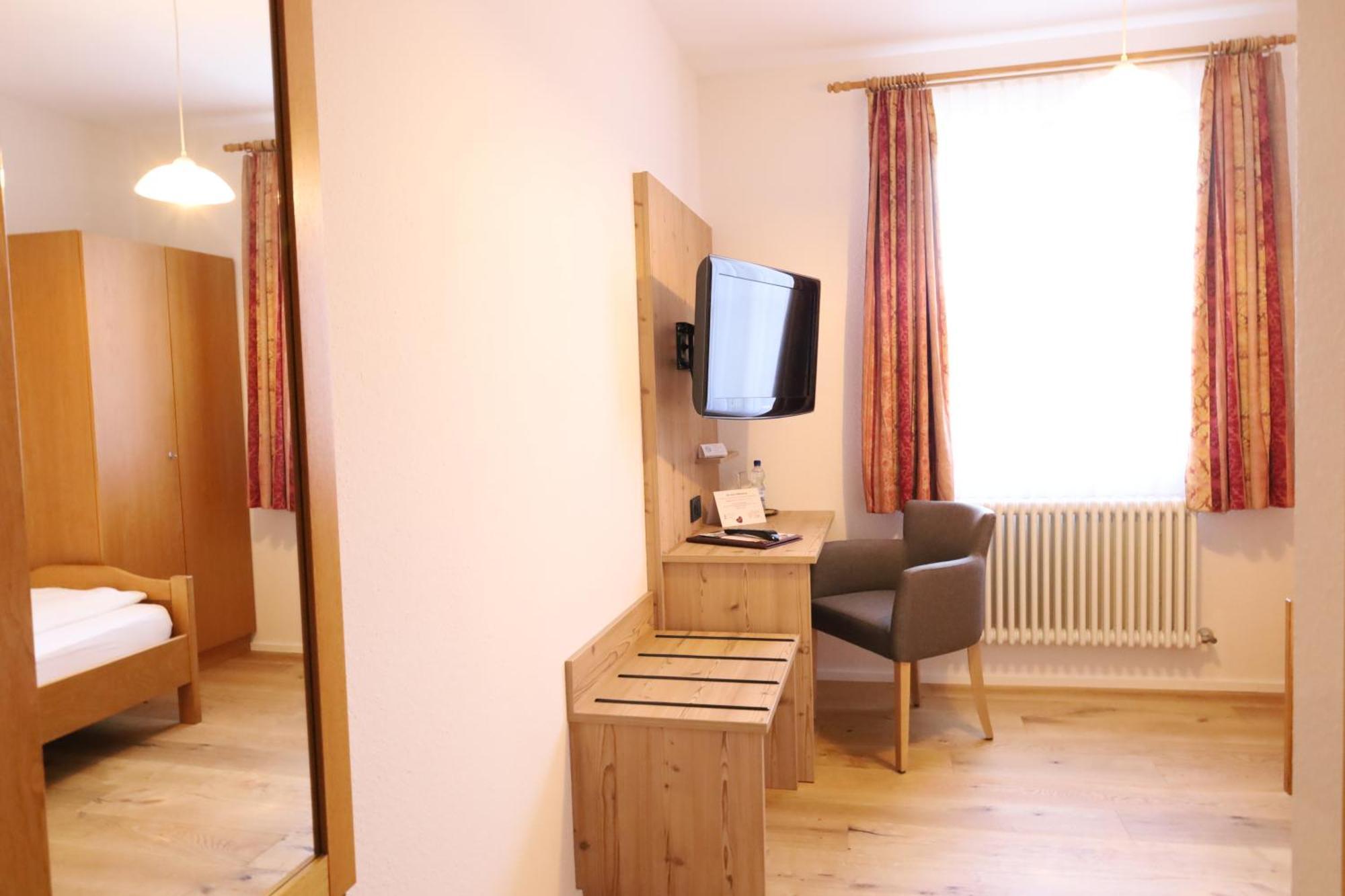 Hotel Gasthof Zur Post ولفغ المظهر الخارجي الصورة